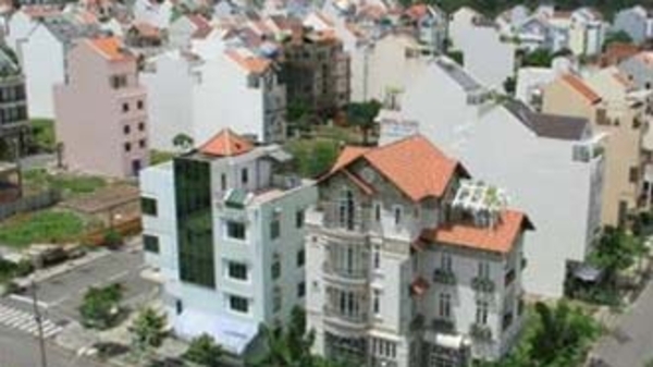 Mua bán bất động sản: “Nhiều điểm lợi khi giao dịch qua sàn”